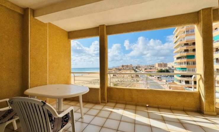 Wederverkoop - Apartment / flat - Torrevieja - Torrelamata - La Mata