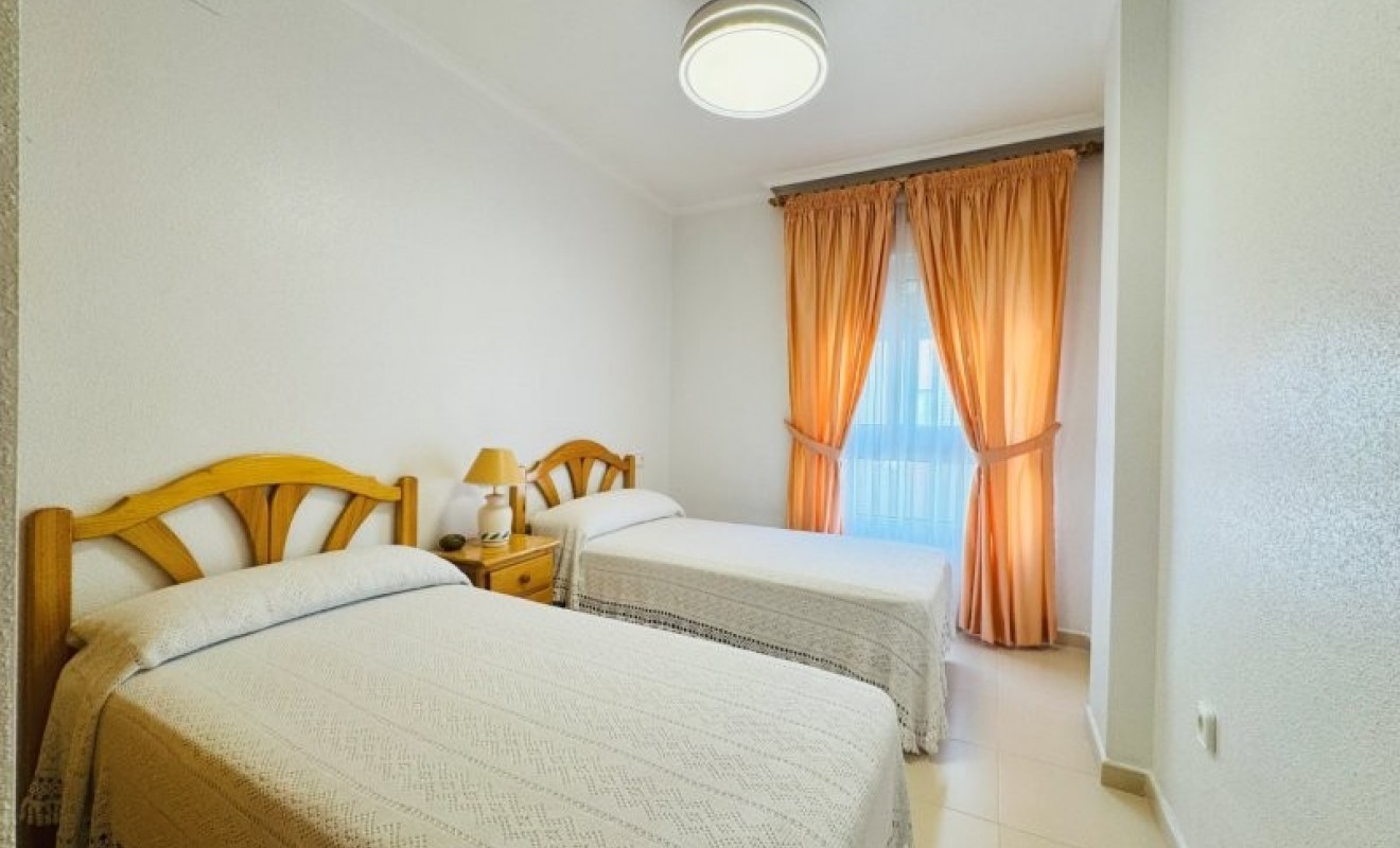 Wederverkoop - Apartment / flat - Torrevieja - Torrelamata - La Mata
