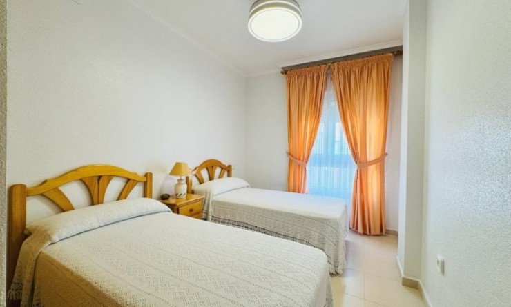 Wederverkoop - Apartment / flat - Torrevieja - Torrelamata - La Mata