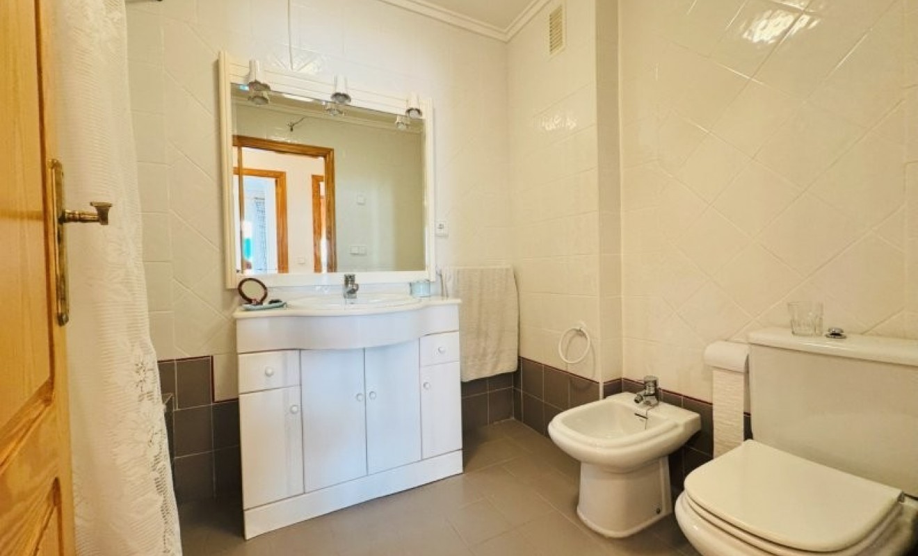 Wederverkoop - Apartment / flat - Torrevieja - Torrelamata - La Mata