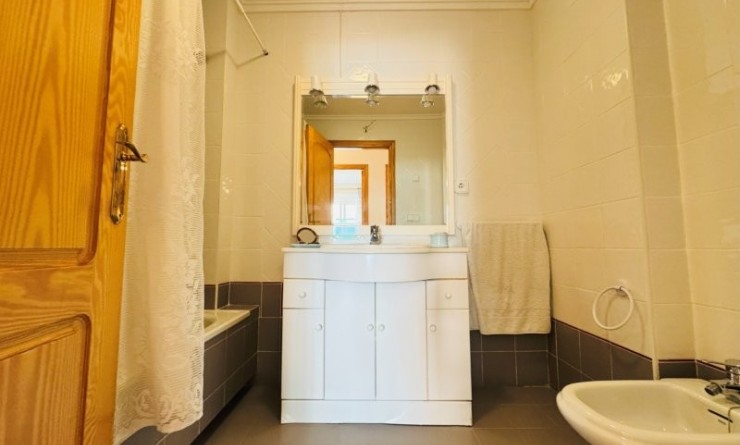 Wederverkoop - Apartment / flat - Torrevieja - Torrelamata - La Mata