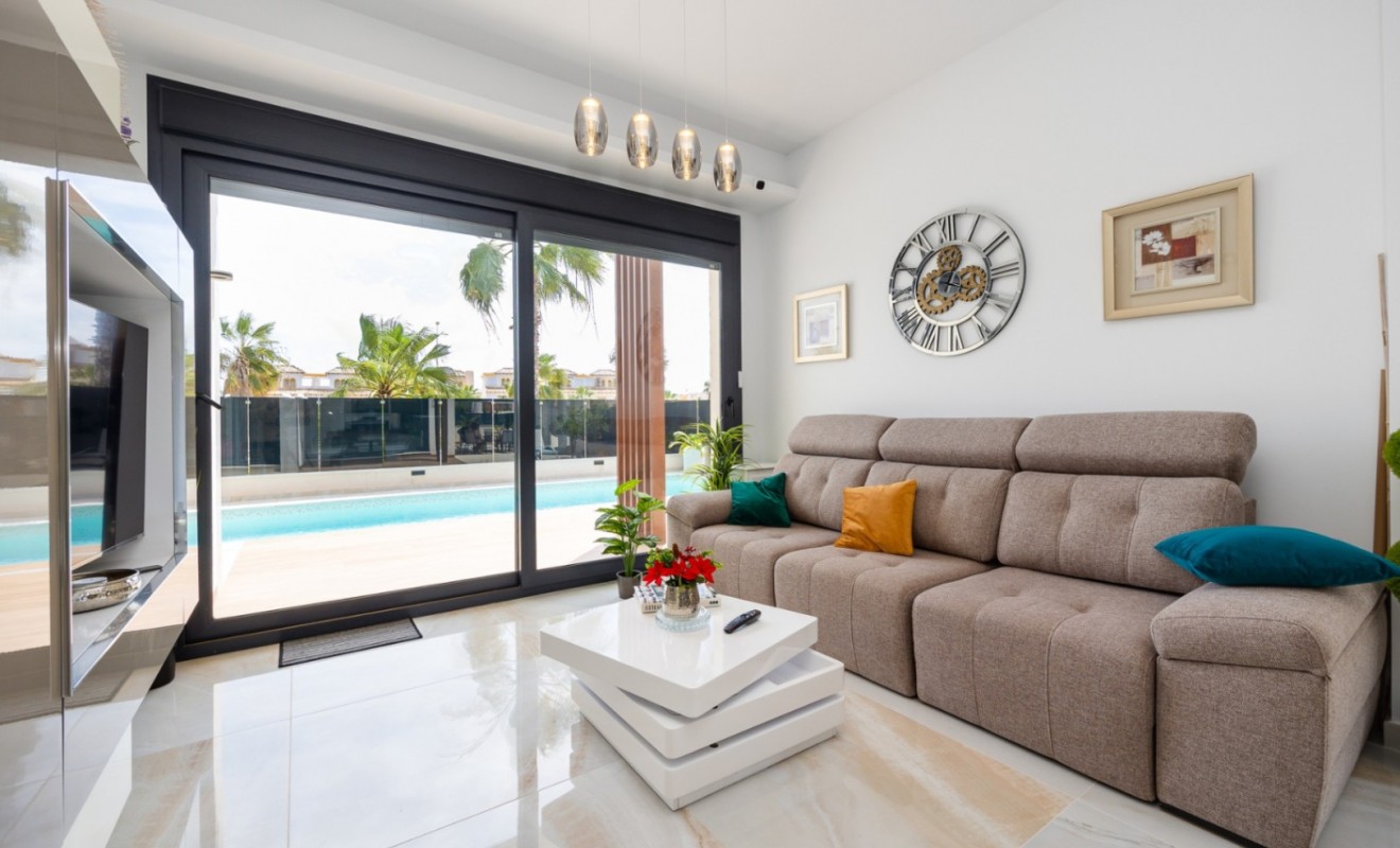 Wederverkoop - Villa - Orihuela - Lomas de Cabo Roig