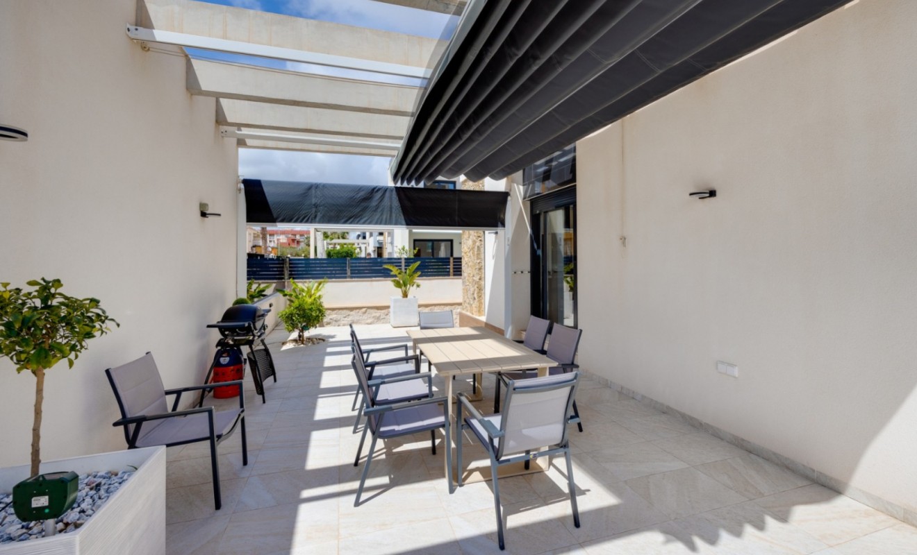 Wederverkoop - Villa - Orihuela - Lomas de Cabo Roig