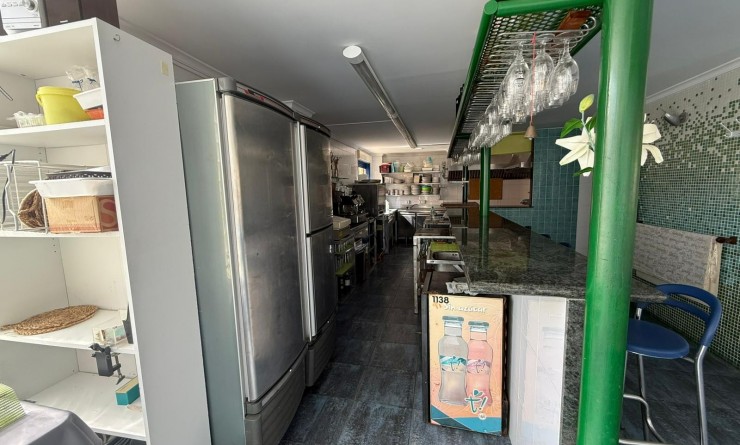 Sale - Local - Piles - Playa