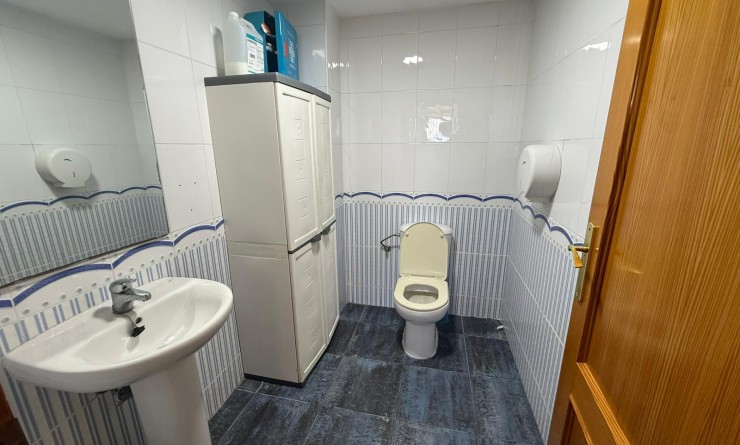 Sale - Local - Piles - Playa