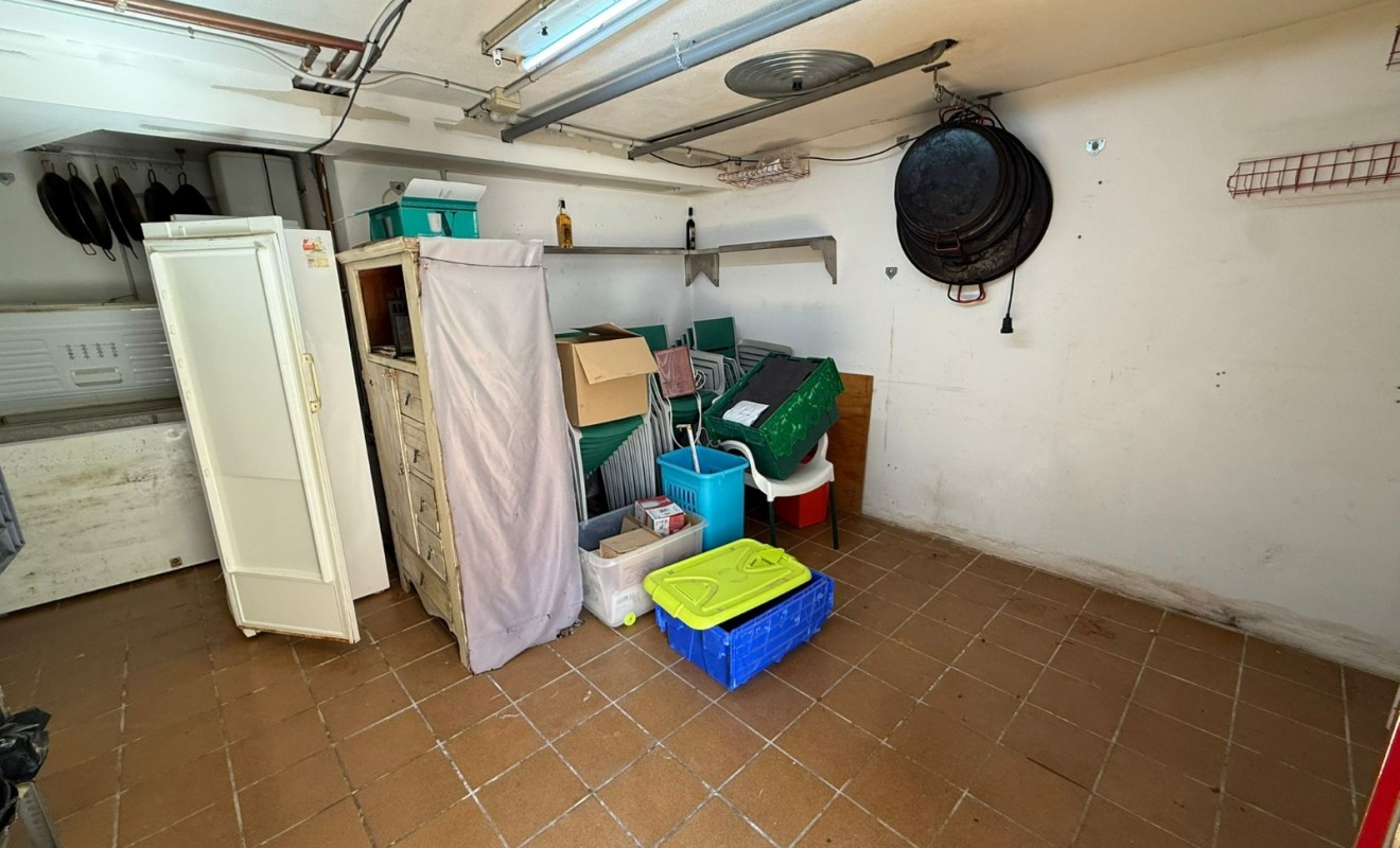 Sale - Local - Piles - Playa