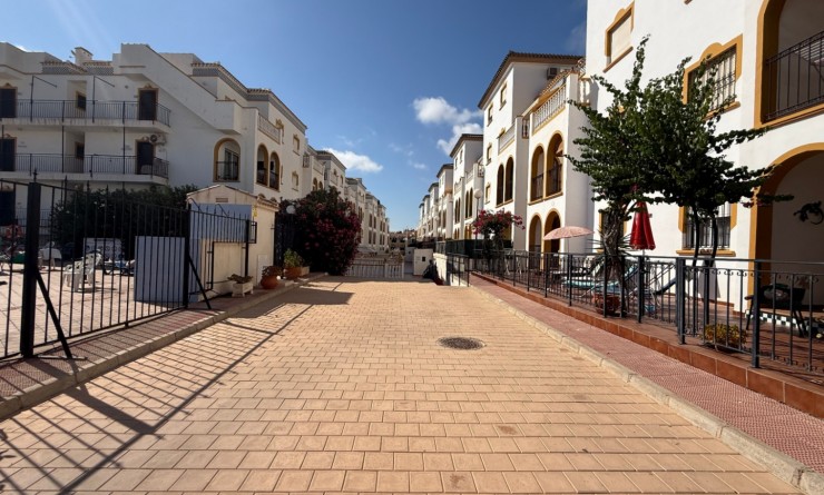 Sale - Apartment - Orihuela - Costa Blanca Sur