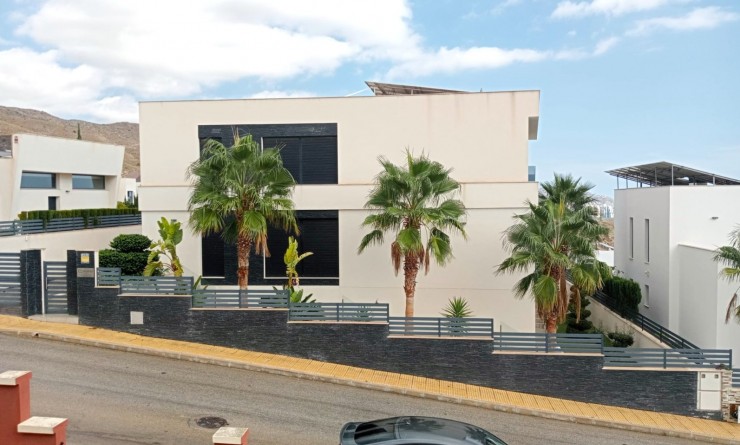 Wederverkoop - Semi-detached house - Finestrat - Finestrat Urbanizaciones