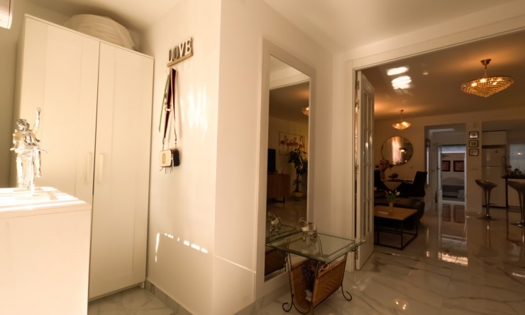 Wederverkoop - Terraced house / Townhouse - Torrevieja - El Acequión - Los Náufragos