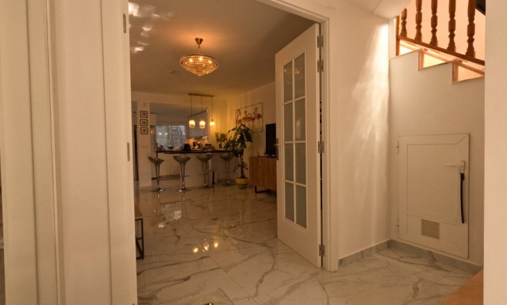 Wederverkoop - Terraced house / Townhouse - Torrevieja - El Acequión - Los Náufragos