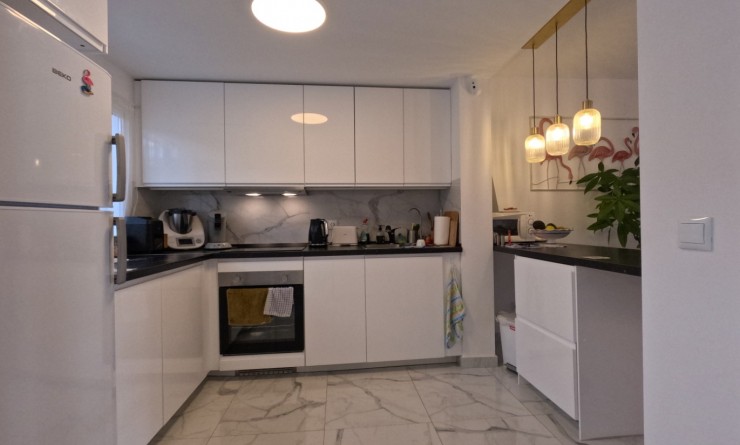 Wederverkoop - Terraced house / Townhouse - Torrevieja - El Acequión - Los Náufragos