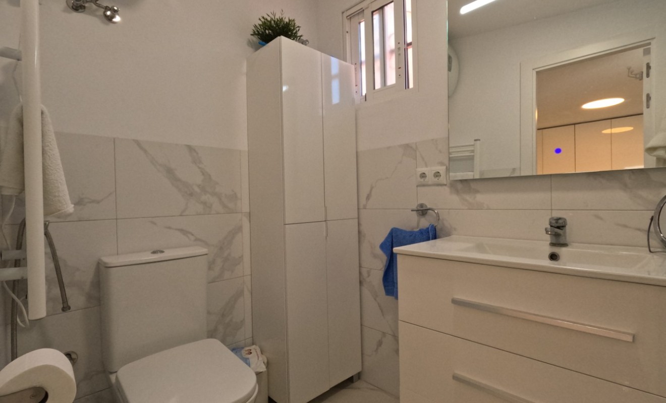 Wederverkoop - Terraced house / Townhouse - Torrevieja - El Acequión - Los Náufragos