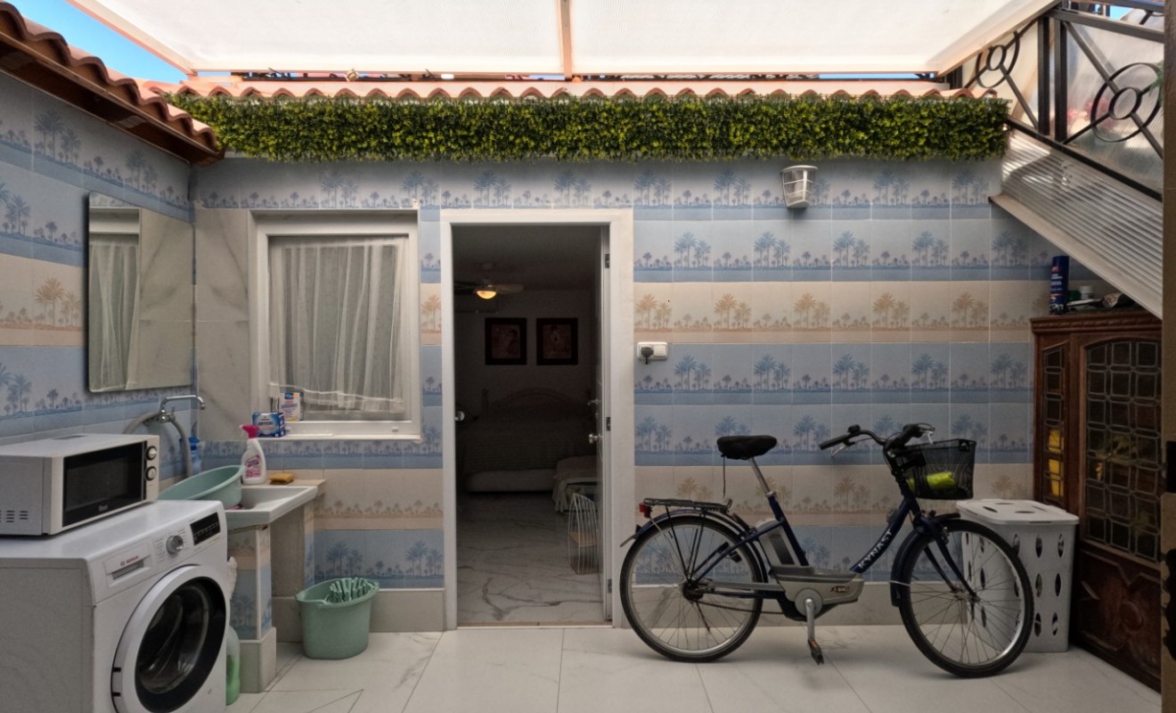 Wederverkoop - Terraced house / Townhouse - Torrevieja - El Acequión - Los Náufragos