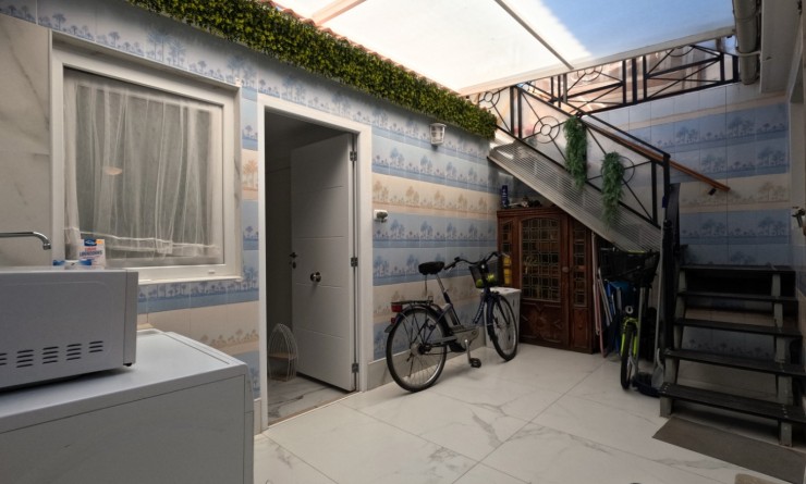 Wederverkoop - Terraced house / Townhouse - Torrevieja - El Acequión - Los Náufragos