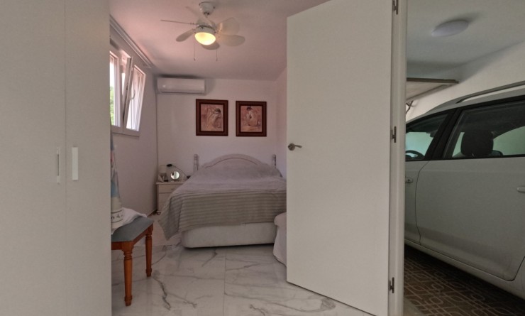 Wederverkoop - Terraced house / Townhouse - Torrevieja - El Acequión - Los Náufragos