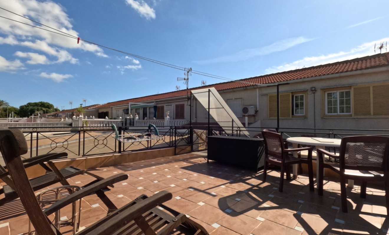 Wederverkoop - Terraced house / Townhouse - Torrevieja - El Acequión - Los Náufragos