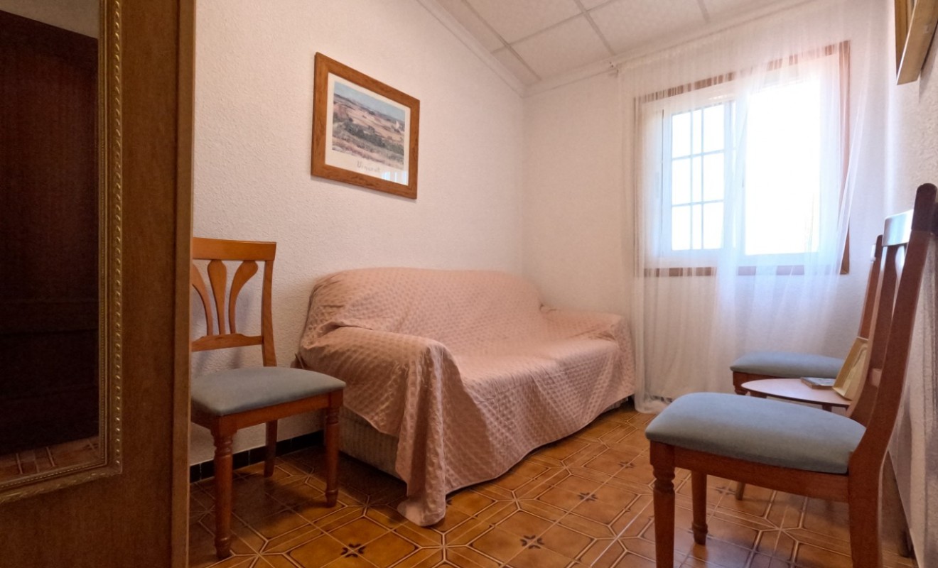 Wederverkoop - Terraced house / Townhouse - Torrevieja - El Acequión - Los Náufragos