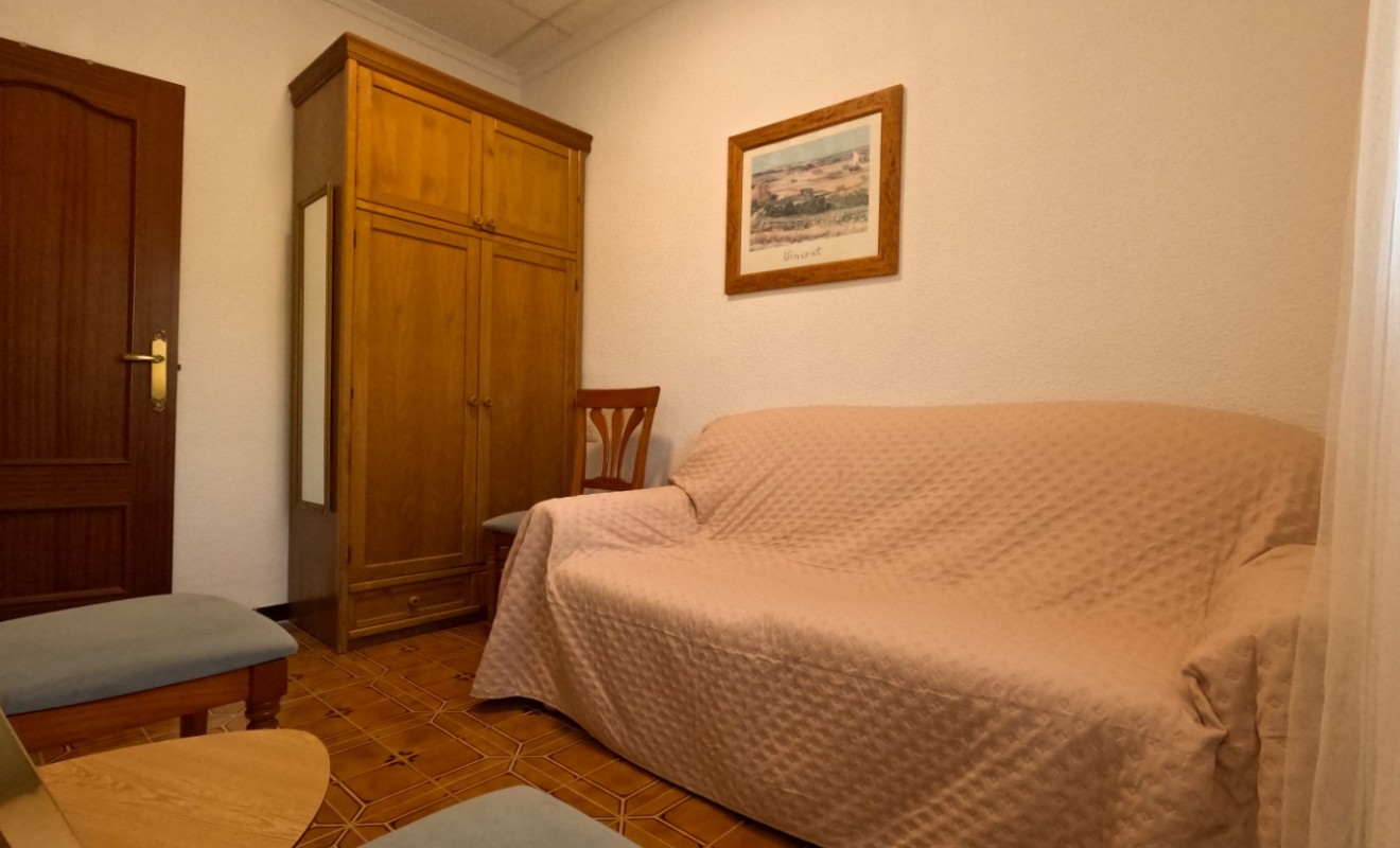 Wederverkoop - Terraced house / Townhouse - Torrevieja - El Acequión - Los Náufragos