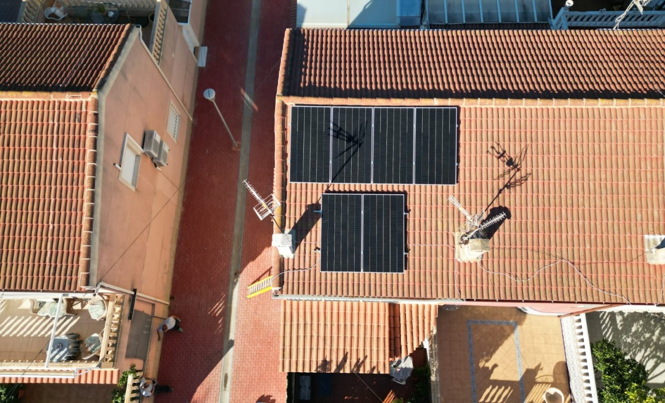 Wederverkoop - Terraced house / Townhouse - Torrevieja - El Acequión - Los Náufragos