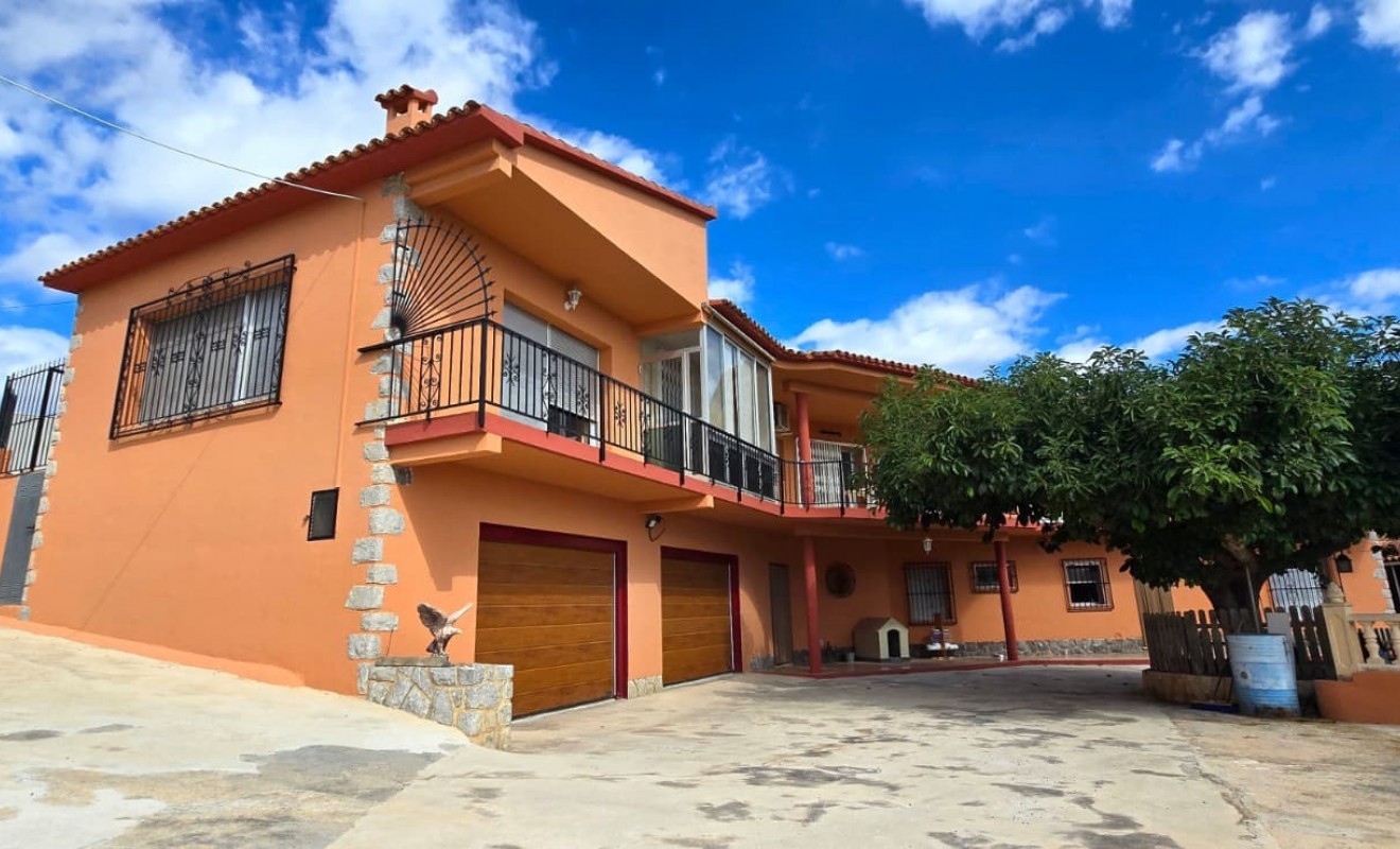 Sale - Chalet independiente - Callosa De Ensarrià