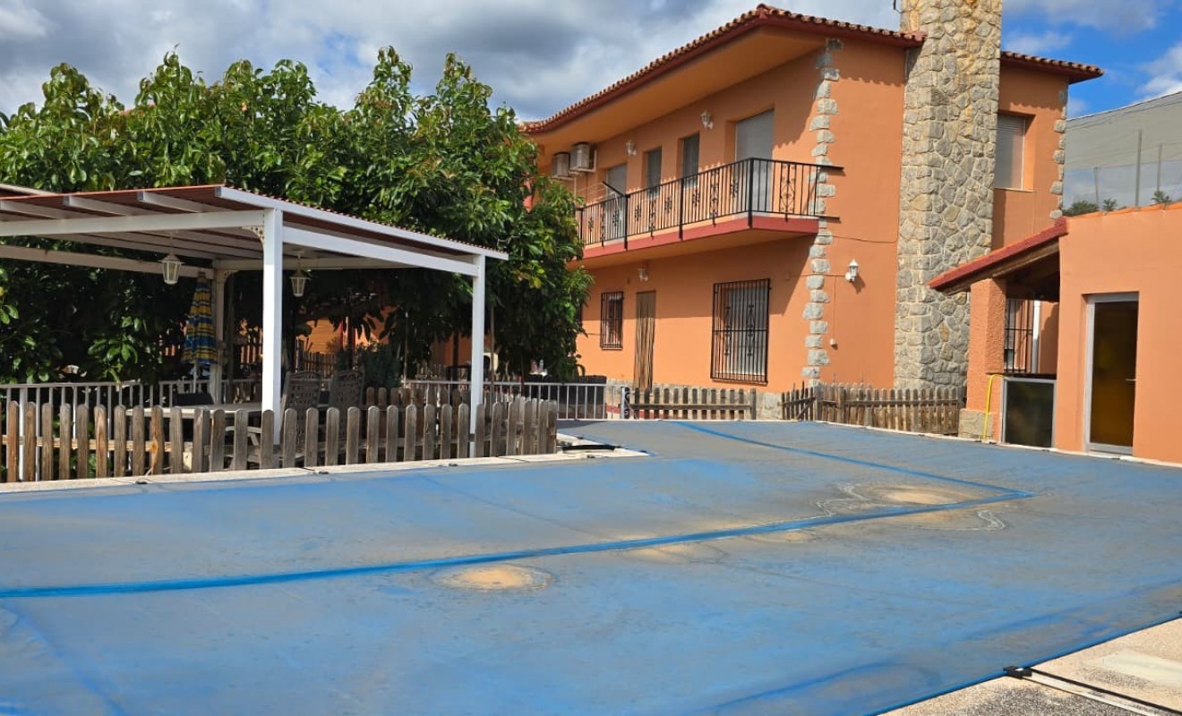 Sale - Chalet independiente - Callosa De Ensarrià