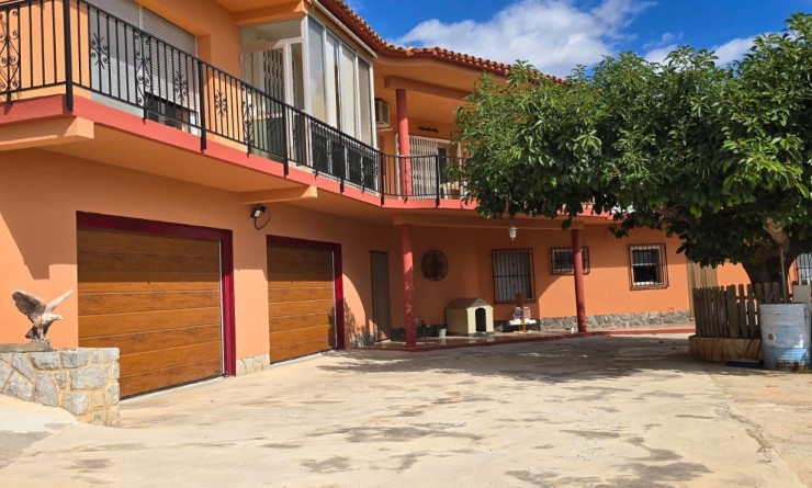 Sale - Chalet independiente - Callosa De Ensarrià