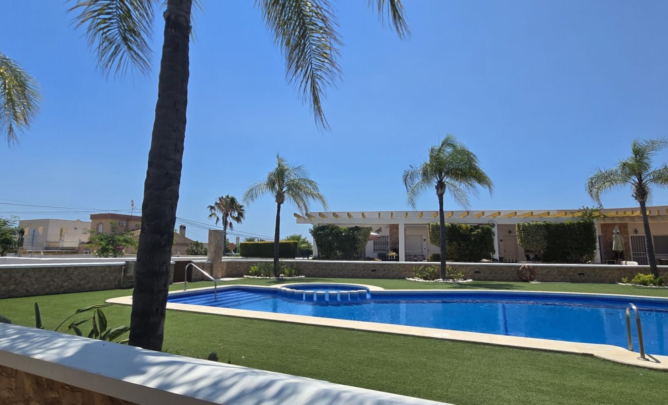 Wederverkoop - Terraced house / Townhouse - Orihuela Costa - Mil Palmeras