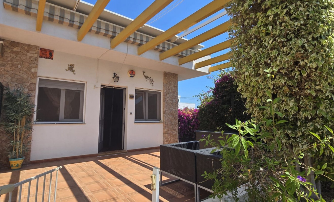 Wederverkoop - Terraced house / Townhouse - Orihuela Costa - Mil Palmeras