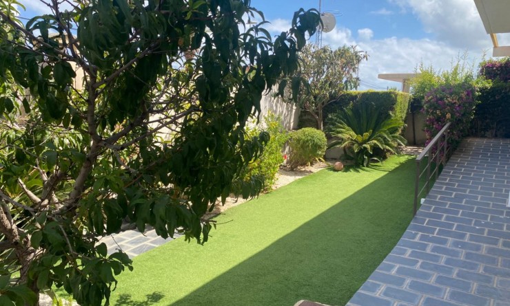 Wederverkoop - Terraced house / Townhouse - Orihuela Costa - Mil Palmeras