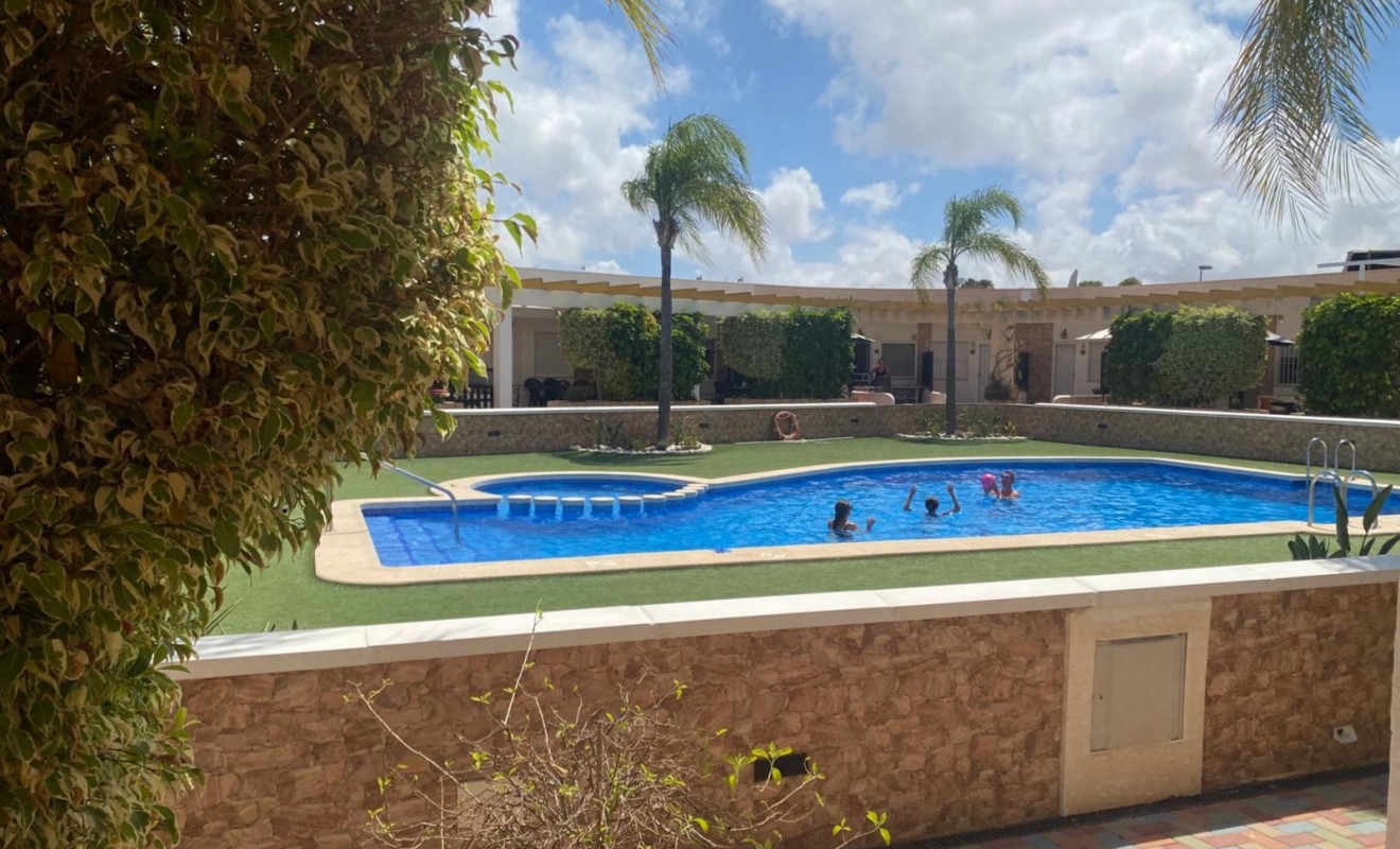 Wederverkoop - Terraced house / Townhouse - Orihuela Costa - Mil Palmeras