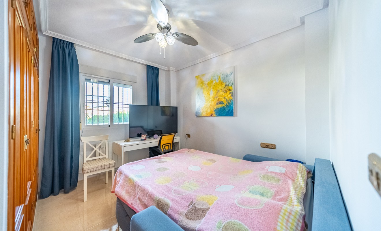 Sale - Apartamento - Orihuela Costa - Lomas de Cabo Roig