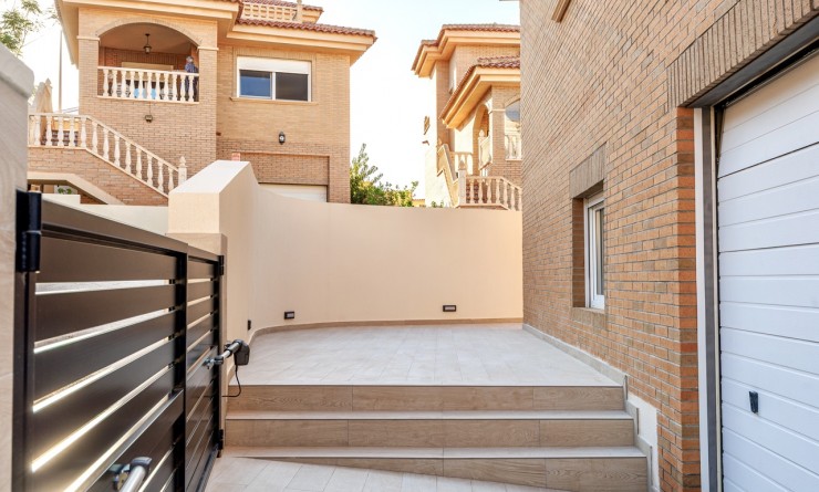 Wederverkoop - Villa - Cuidad Quesada