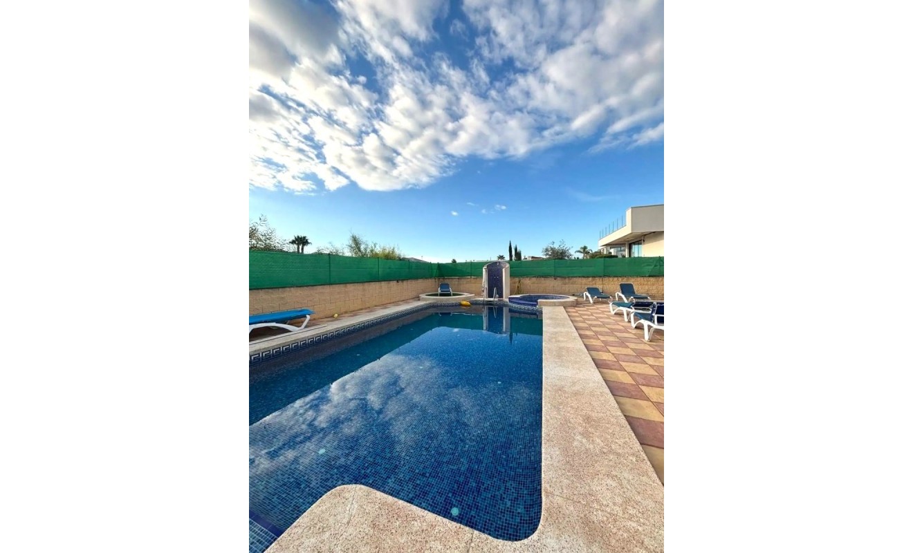 Wederverkoop - Villa - Alfas del Pí