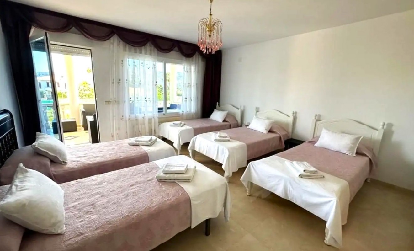 Wederverkoop - Villa - Alfas del Pí