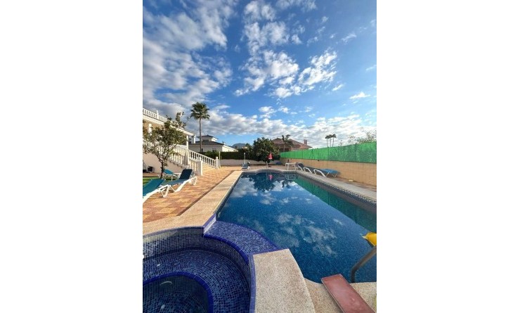 Wederverkoop - Villa - Alfas del Pí