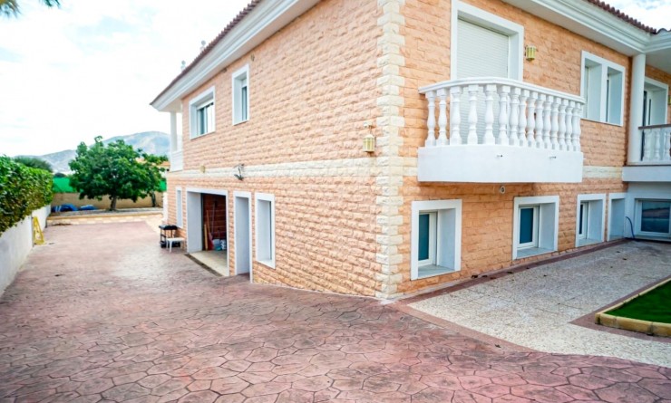 Wederverkoop - Villa - Alfas del Pí