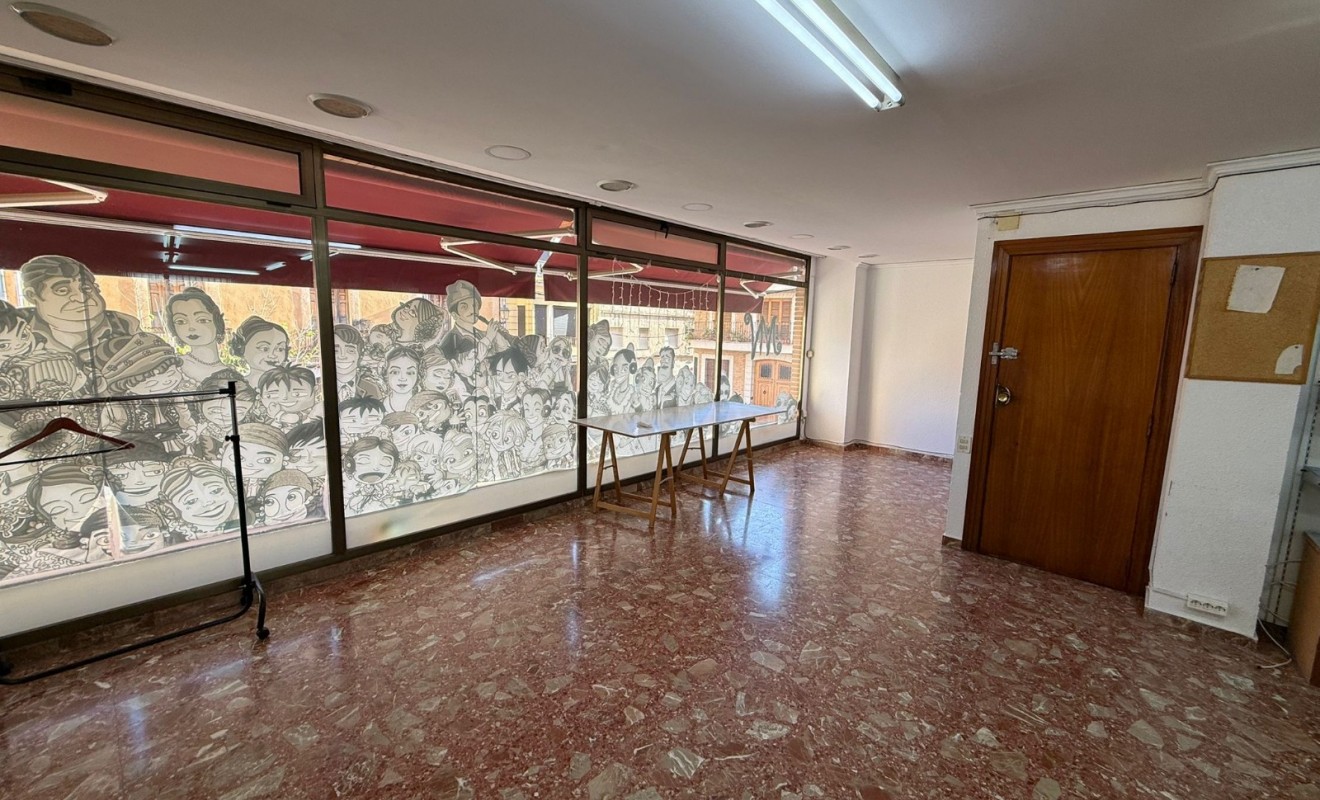 Wederverkoop - Local - Tavernes de la Valldigna - Pueblo