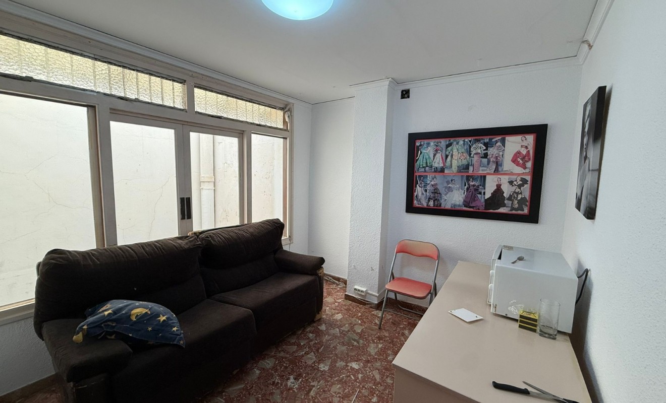 Wederverkoop - Local - Tavernes de la Valldigna - Pueblo