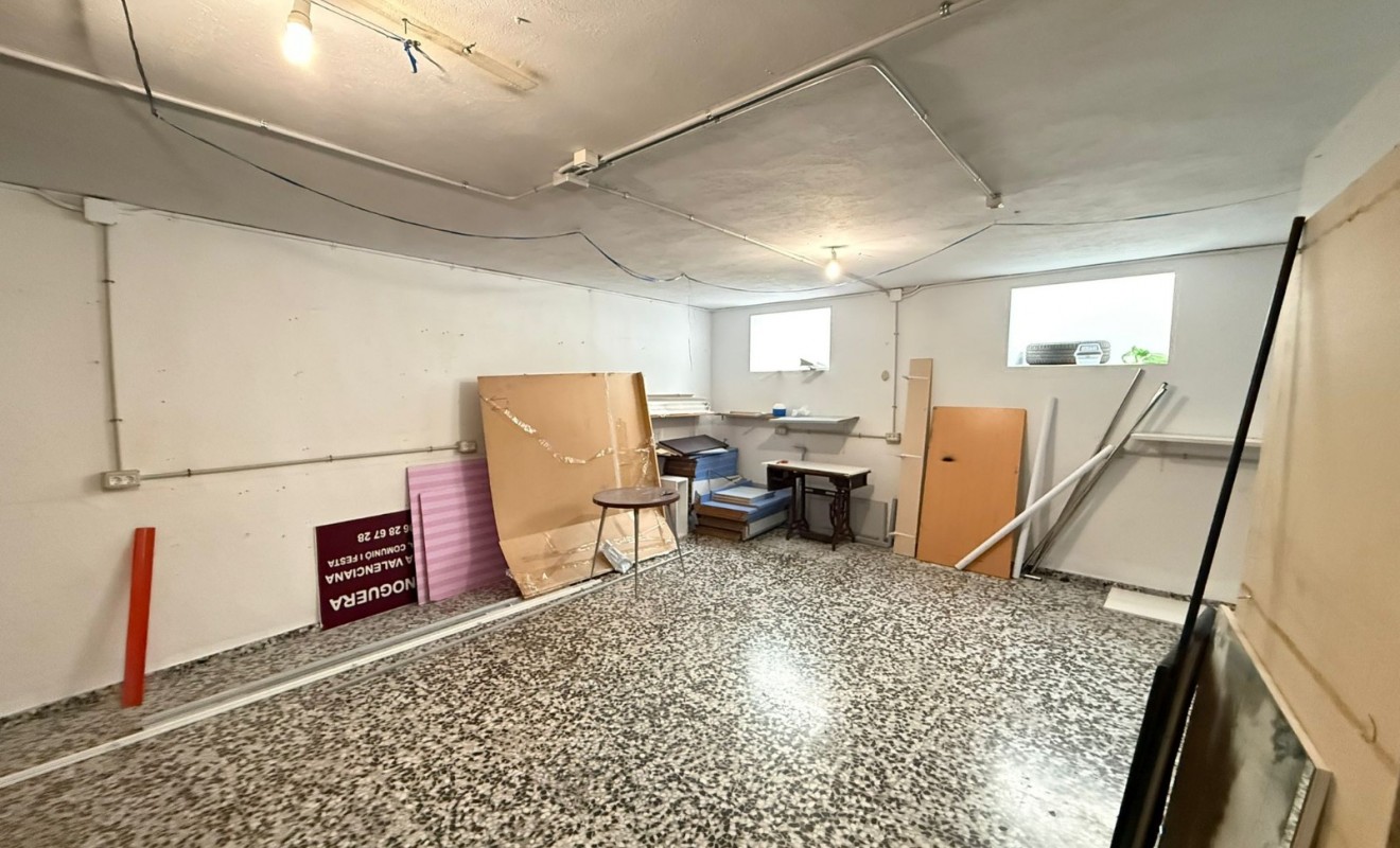 Wederverkoop - Local - Tavernes de la Valldigna - Pueblo