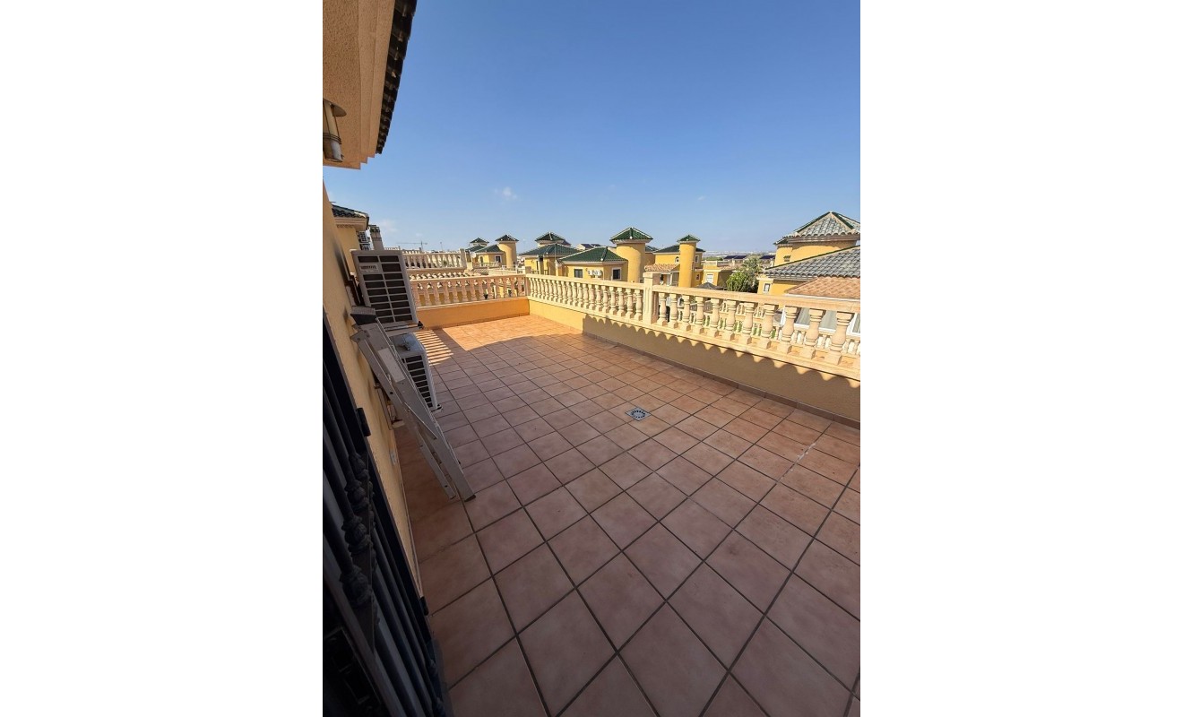 Wederverkoop - House - Orihuela - Villamartin