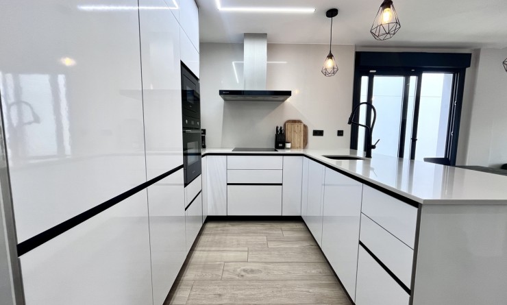 Wederverkoop - Villa - Punta Prima