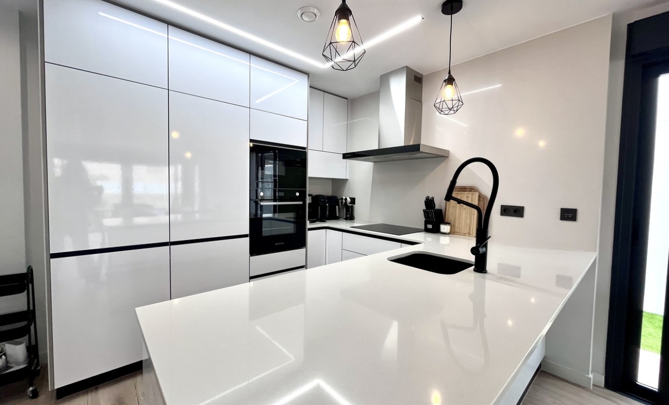 Wederverkoop - Villa - Punta Prima