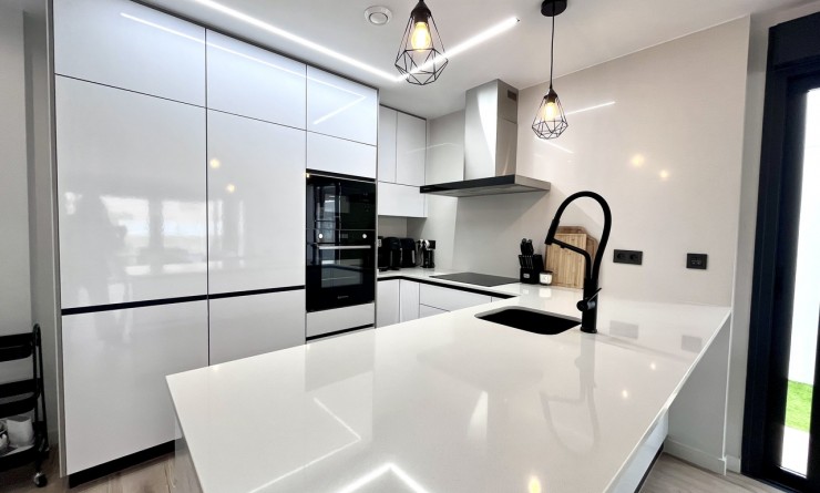 Wederverkoop - Villa - Punta Prima