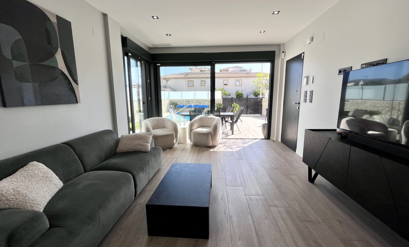 Wederverkoop - Villa - Punta Prima