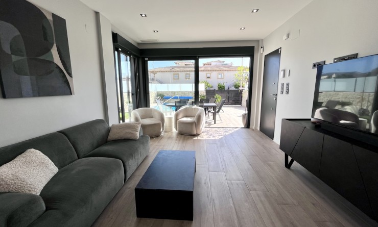 Wederverkoop - Villa - Punta Prima