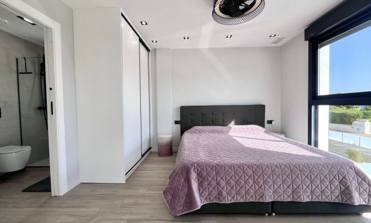 Wederverkoop - Villa - Punta Prima