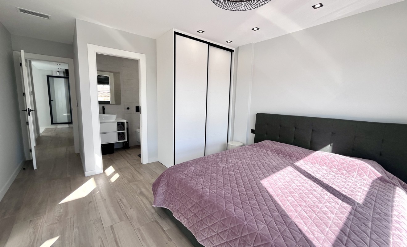 Wederverkoop - Villa - Punta Prima