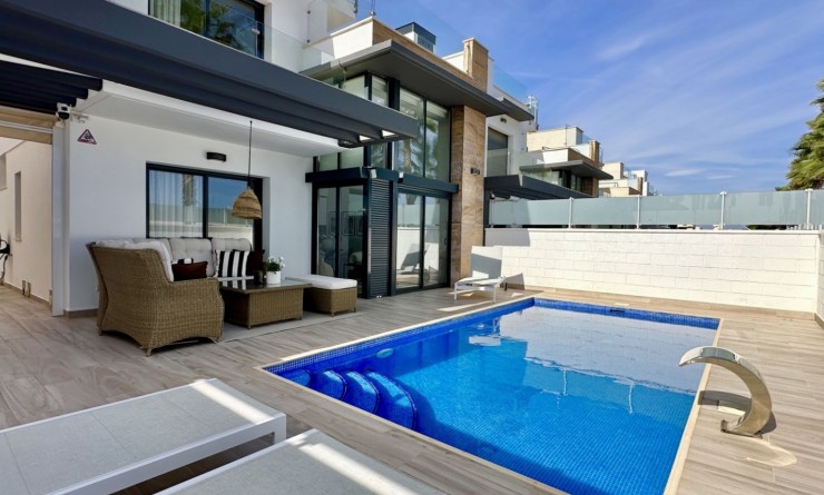 Wederverkoop - Detached villa - Orihuela Costa - Lomas de Cabo Roig