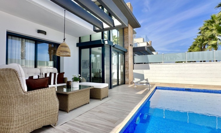 Wederverkoop - Detached villa - Orihuela Costa - Lomas de Cabo Roig