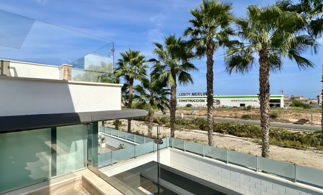 Wederverkoop - Detached villa - Orihuela Costa - Lomas de Cabo Roig